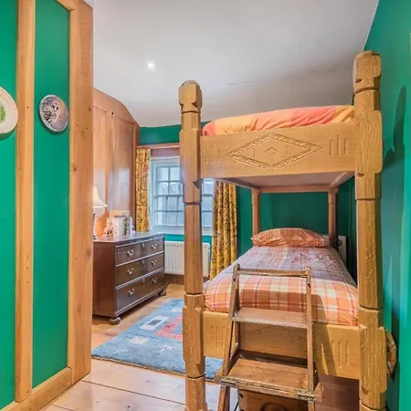 5 Bed In Holmrook Oc-sz259 Tatil Evi